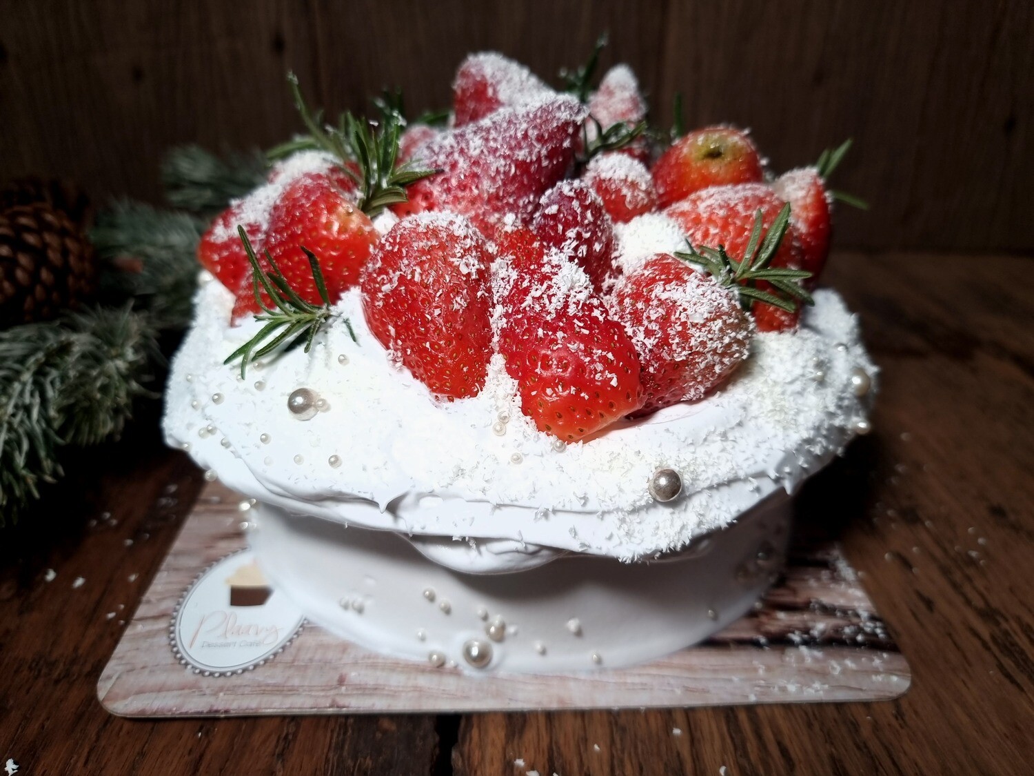 เค้ก Strawberry-Angel Food Layer Cake, เค้กโฮมเมด,สั่งเค้กด่วน,เค้กหวานน้อย,สั่งเค้กออนไลน์,สั่งทำเค้ก